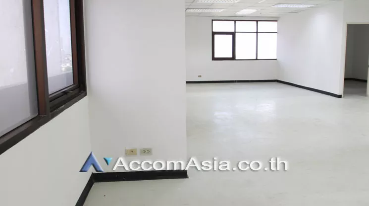 6  Office Space For Rent in Charoen Nakhon ,Bangkok BTS Krung Thon Buri at Thai Sri Tower AA13713